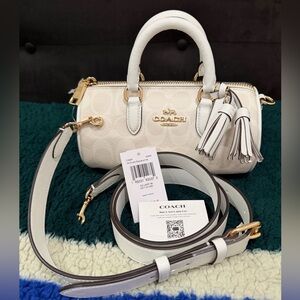 COACH Lacey Crossbody In Signature Canvas CK689